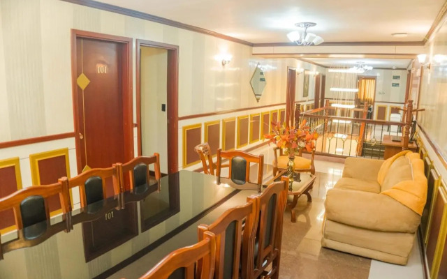 Hotel Imperio Real