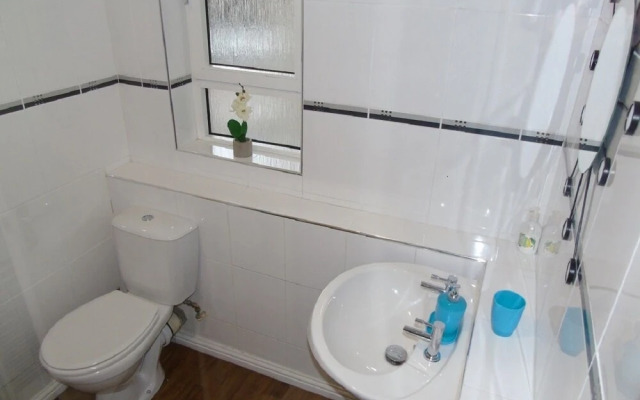 Snug - Faodail Apartment