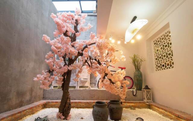 L.River Boutique Inn