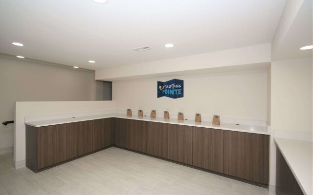 Clarion Pointe Statesville