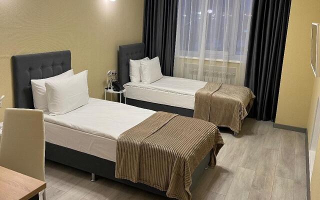 Golden Hotel