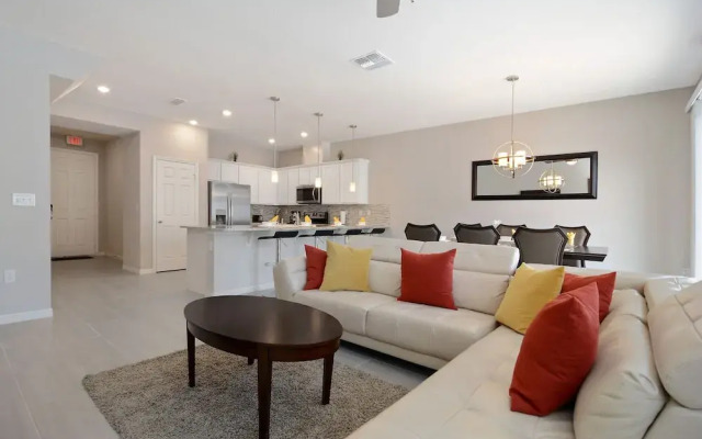 Four Bedrooms TownHome Compass Bay Resort 5130
