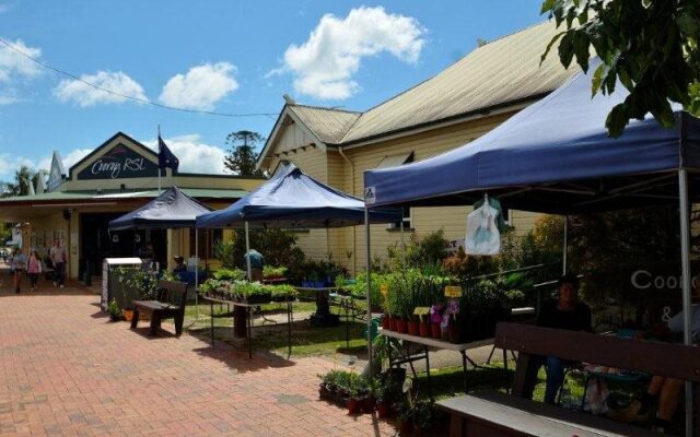 Cooroy Luxury Motel Apartments Noosa