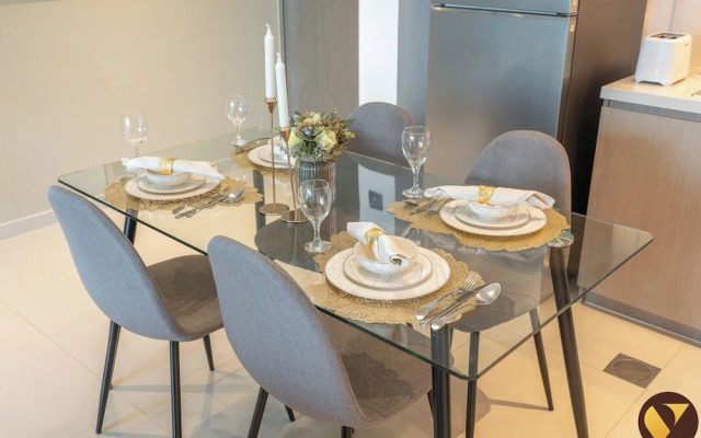 Luxury 2BR in ACT 1 Near Dubai Mall