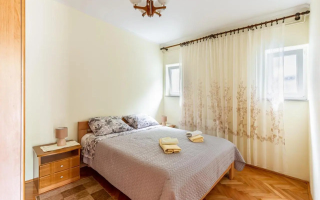 Apartments with a parking space Brsec, Opatija - 7796