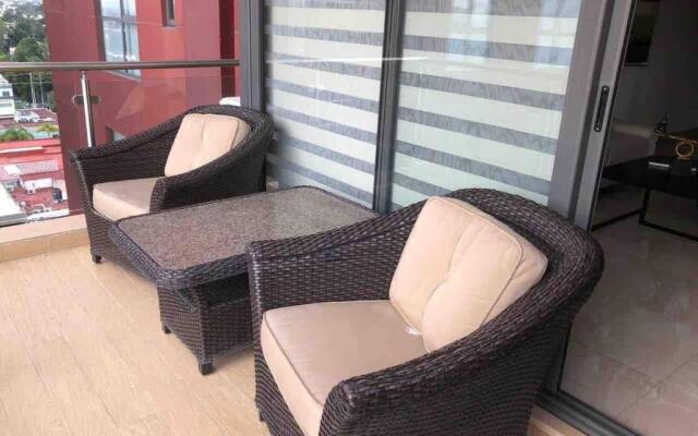 Beautiful Apartment Furnished - Great Location - Swimming Pool Gym Wifiaa