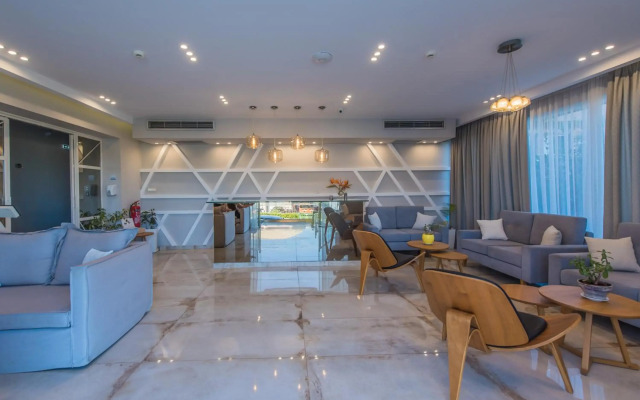 Porto Planos Beach Hotel