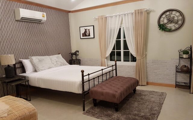 Vanida Antique Home