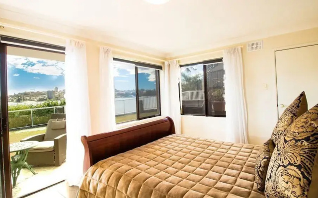 Waterfront on Manly Harbour