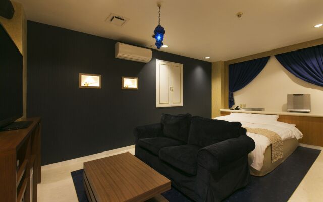 Hotel Atlantis Higashiosaka - Adults Only