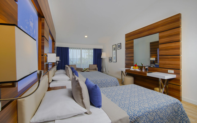 Limak Atlantis De Luxe Hotel & Resort
