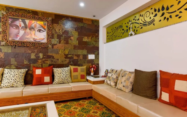 OYO 45329 Hotel Shreemaya