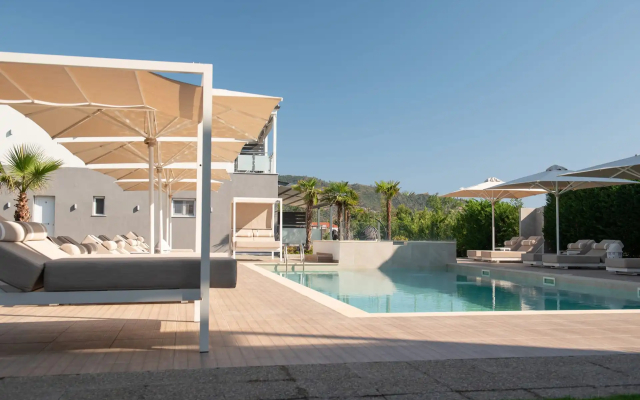 Astra Sarti Luxury Suites