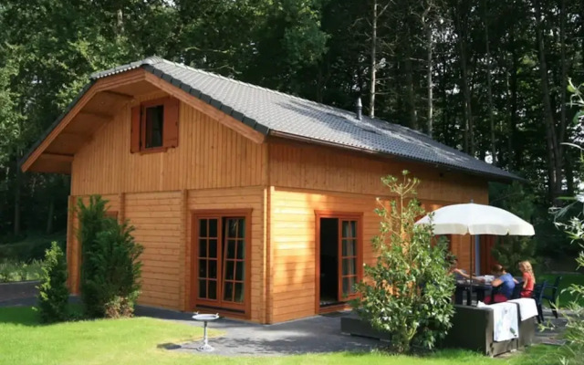 Wooden Holiday Home with Microwave near Brunssummerheide