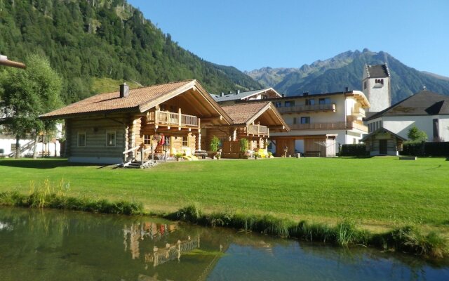 Wooden Chalet in Fusch an der Großglocknerstraße With Sauna
