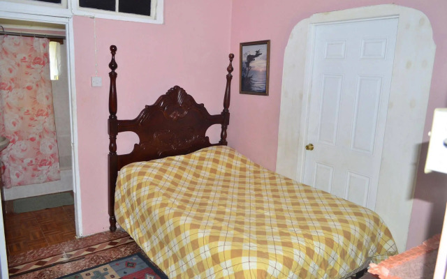 Little Shaw Park Guest House