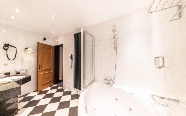 Koener Hotel & Spa