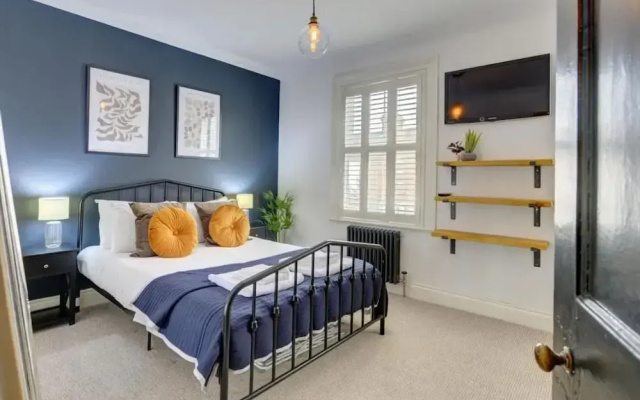Host Stay York Street