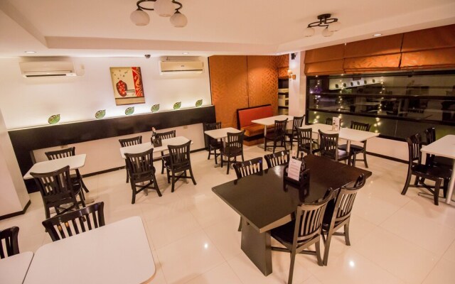 The Red Palm Suites and Restaurant