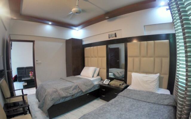 Stayflix Entire Private Room, DHA