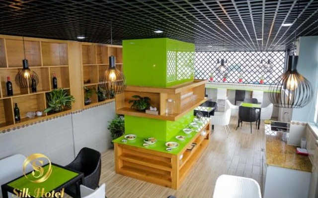 Silk Hotel