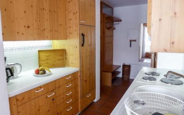 Apartment Chesa Maurus A12