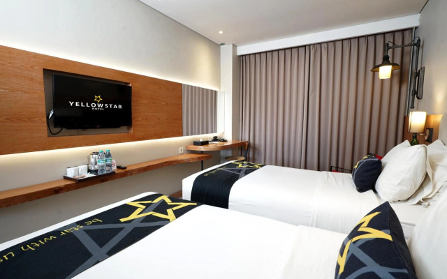 Yellow Star Hotel Gejayan