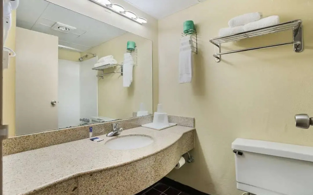 Americas Best Value Inn Tulsa at I-44