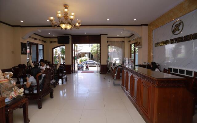 Charming Riverside Hotel