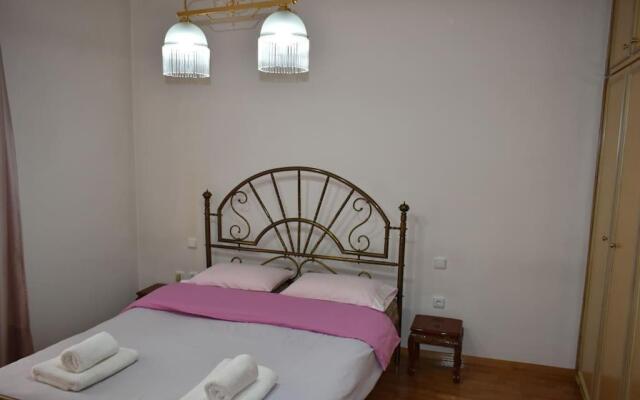 Comfortable Apartment Opposite The Park