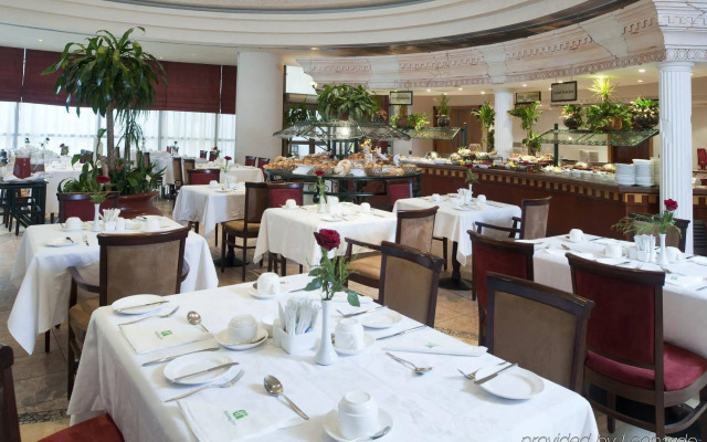 Movenpick Hotel Amman (ex Holiday Inn Amman)