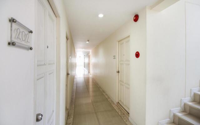 OYO 274 Meesook Residence