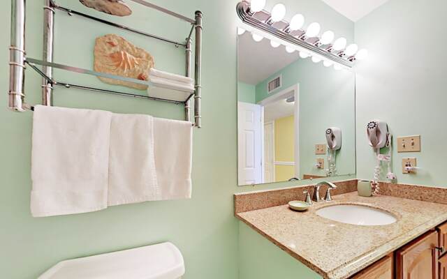5905 South Kings Highway Condo #514b 2 Bedrooms 2 Bathrooms Condo