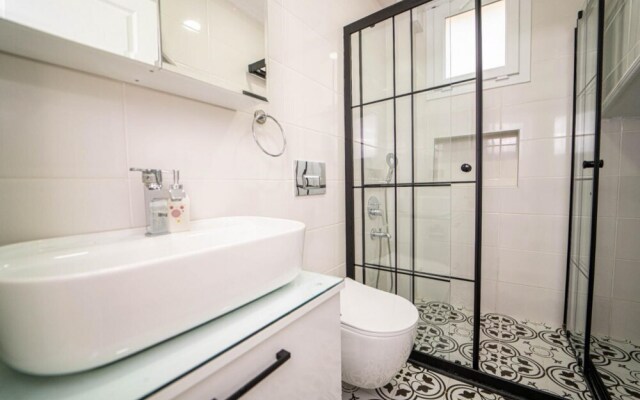Serene Villa With Private Pool