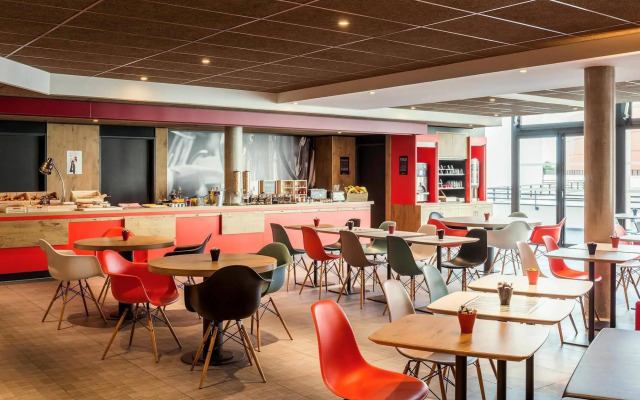 ibis Saint Quentin En Yvelines Velodrome