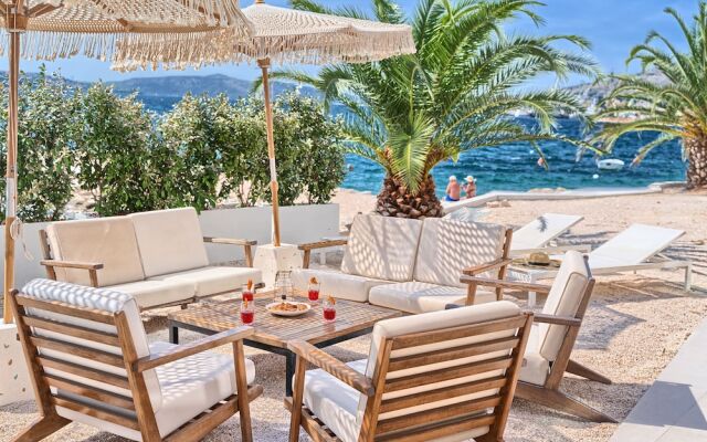 Livingstone Beach House