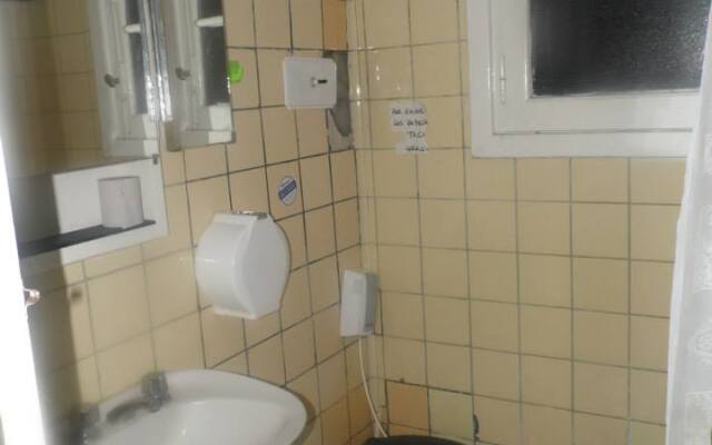 Tizzi Hostel
