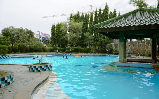 Brand New 3BR at Puri Garden Apartment