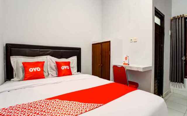 OYO 3220 Kost Putri Exclusive 272