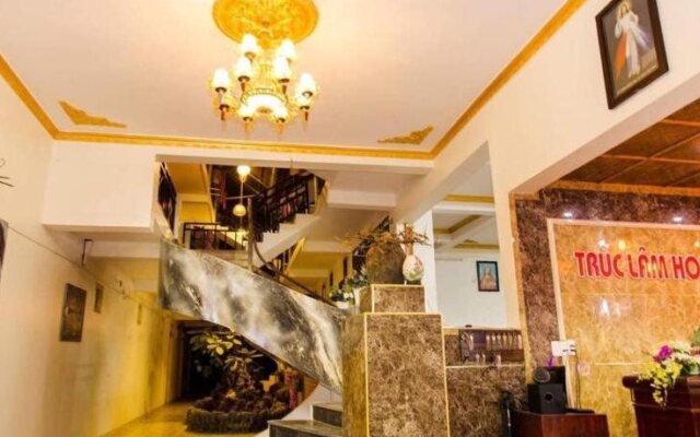 Truc Lam Hotel