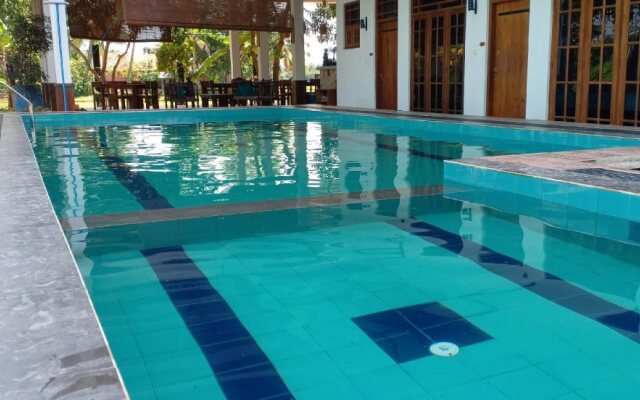Serene Park Hotel