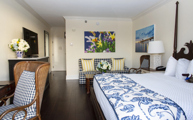 Inn at Pelican Bay