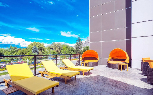 Sandman Signature Kamloops Hotel