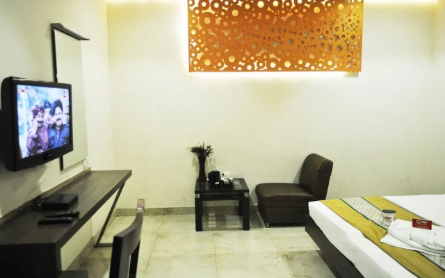 OYO 638 Hotel Maharaja Residency