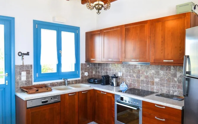 Sea View Villa Near Kalo Livadi