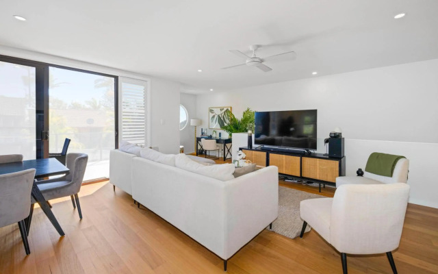 'Beautiful View' close to Flynns Beach