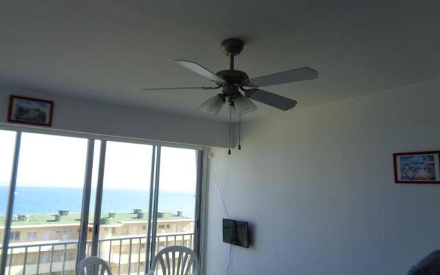 Appartement Le Lavandou, 1 pièce, 3 personnes - FR-1-308-77