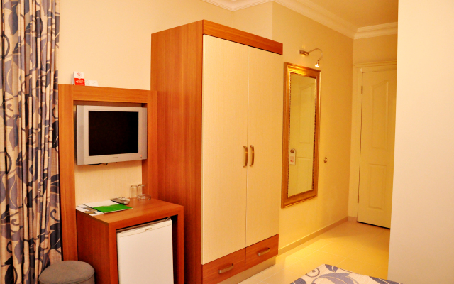 Villa Sunflower Hotel