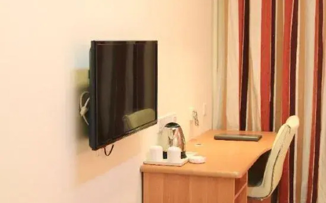 Shankee Hotel (Xinyang Railway Station Tianrun Plaza)