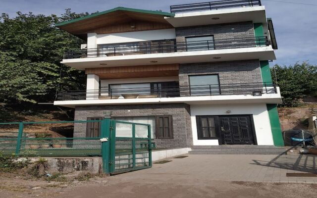 OYO 24310 Willow Woods